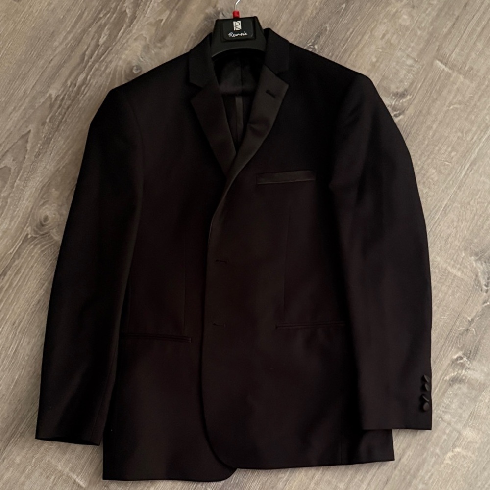Renoir Elegant Black Tuxedo Jacket